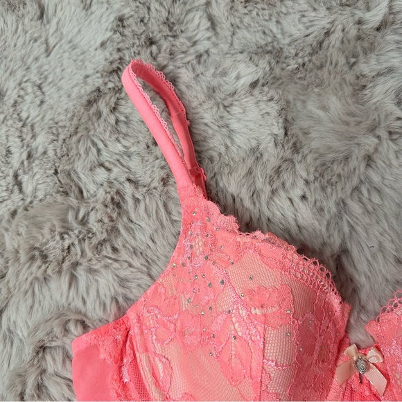 Victoria's Secret Body By Victoria Hot Pink Coral Lace & Gemstone Lined Demi Bra - Picture 2 of 11